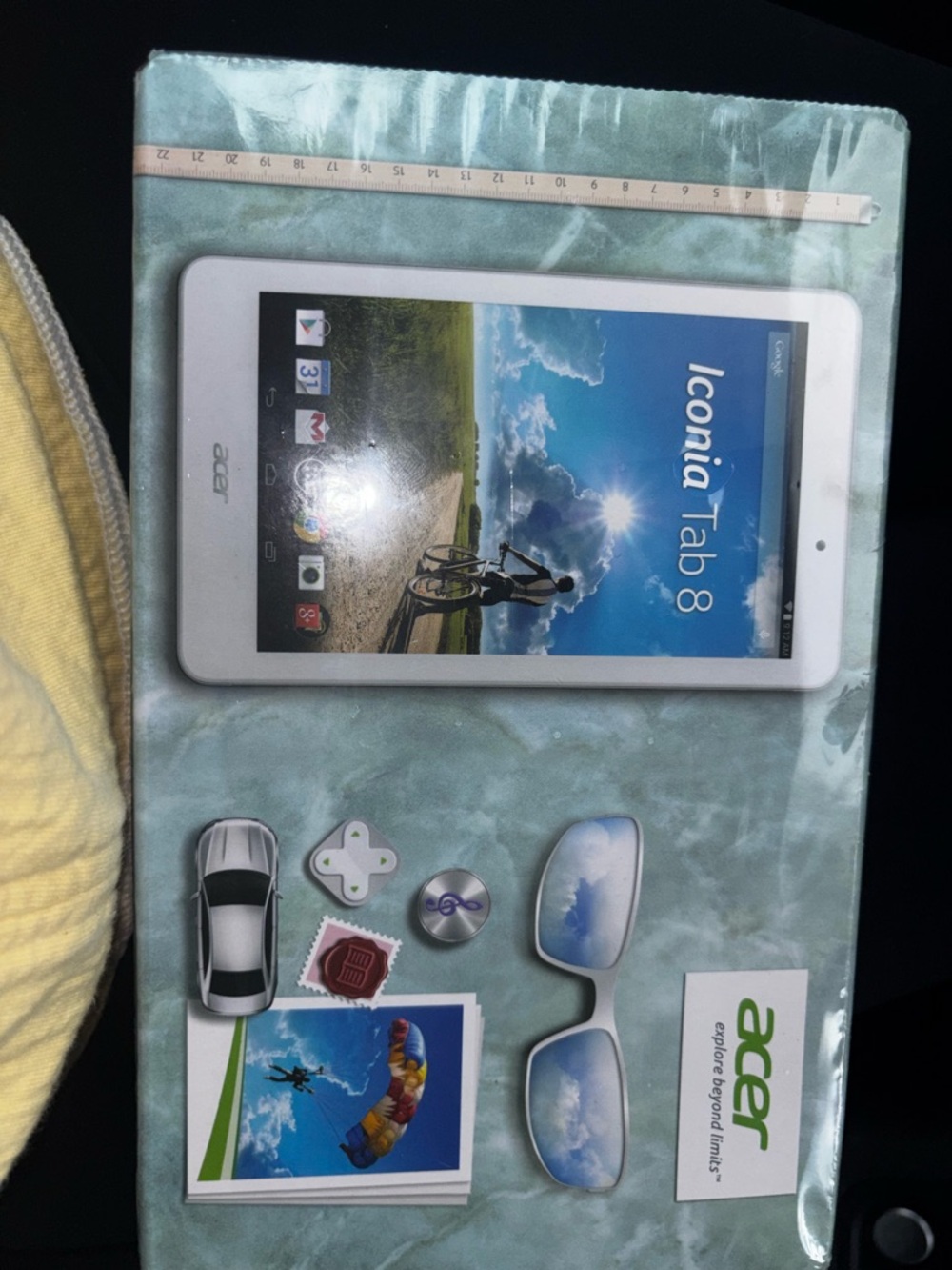 Acer Iconia Tab 8 Tablet - White Front - Picture 3 of 5